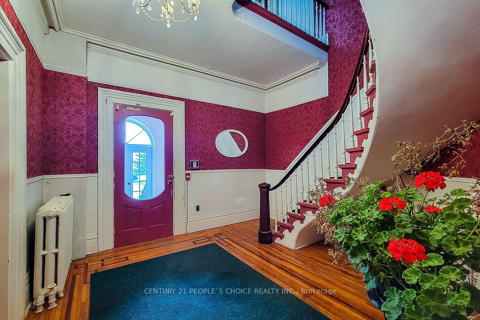 260 VINE Street, St. Catharines, ON L2M 4T1