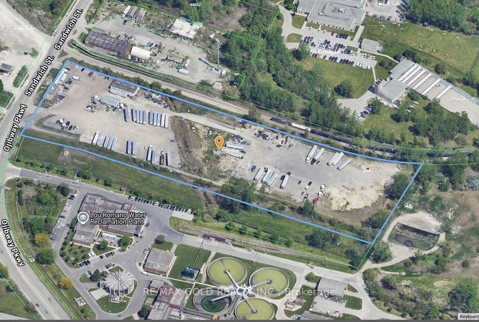 4059 Sandwich Street, Windsor, ON N9C 1C3