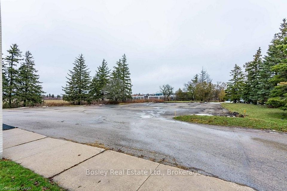 440 Weber Street N, Waterloo, ON N2L 4E7