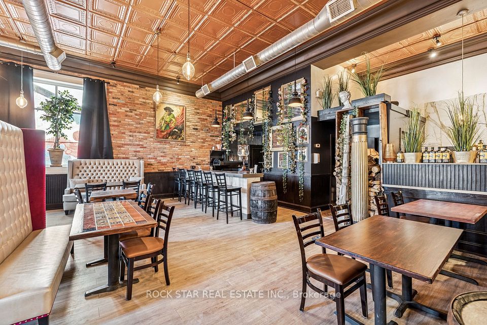 194-196 St. Paul Street, St. Catharines, ON L2R 3M2