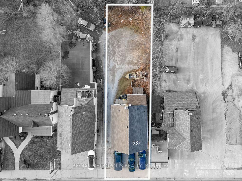 537 Christina Street N, Sarnia, ON N7T 5W5