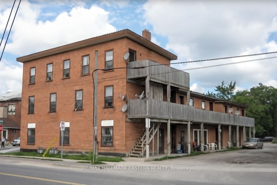 122 Park Street N, Peterborough, ON K9J 3V7