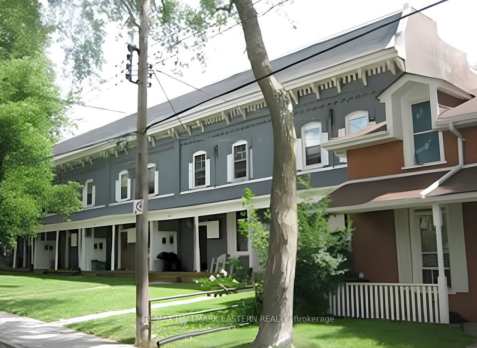 378 Stewart Street, Peterborough, ON K9H 4B1