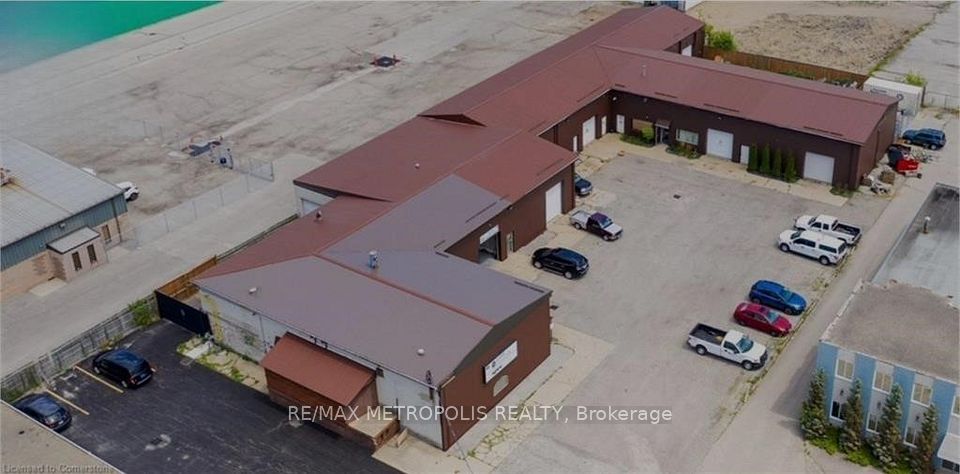 866 Phillip Street, Sarnia, ON N7T 1Z6