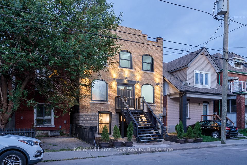 150 Lottridge Street, Hamilton, ON L8L 6V4