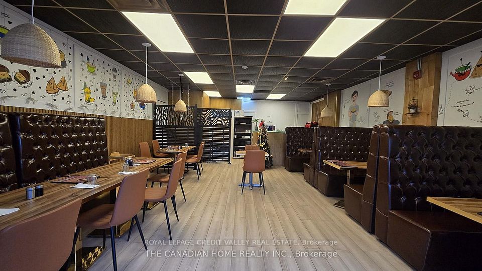 1443 Main Street E, Hamilton, ON L8K 1C4