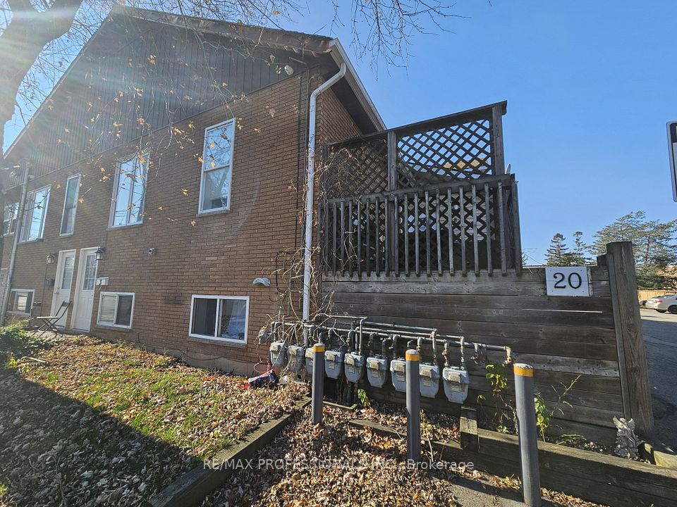 20 Erie Street, Port Colborne, ON L3K 4L7