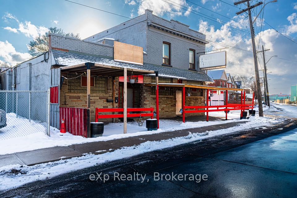 152 Grenfell Street, Hamilton, ON L8H 3J2