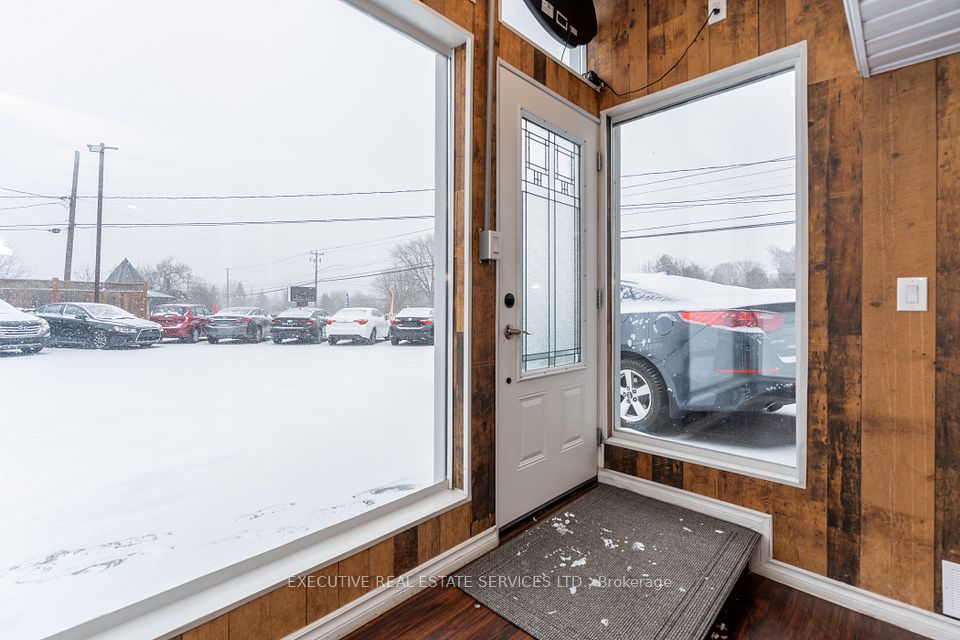 4 Beaumont Crescent, Guelph, ON N1E 6A7