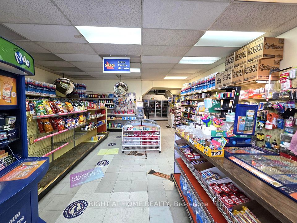 315 Barton Street E, Hamilton, ON L8L 2X6