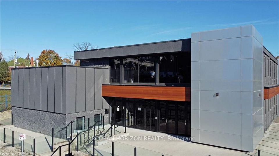 618 King Street W, Kitchener, ON N2G 1C8