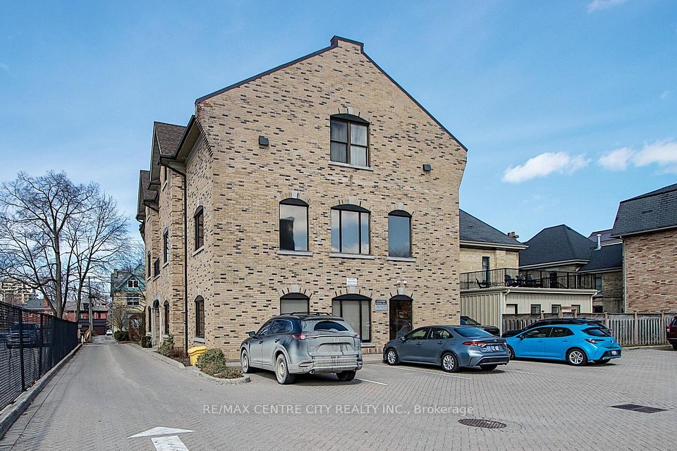 295 Wolfe Street 102A, London East, ON N6B 2C4