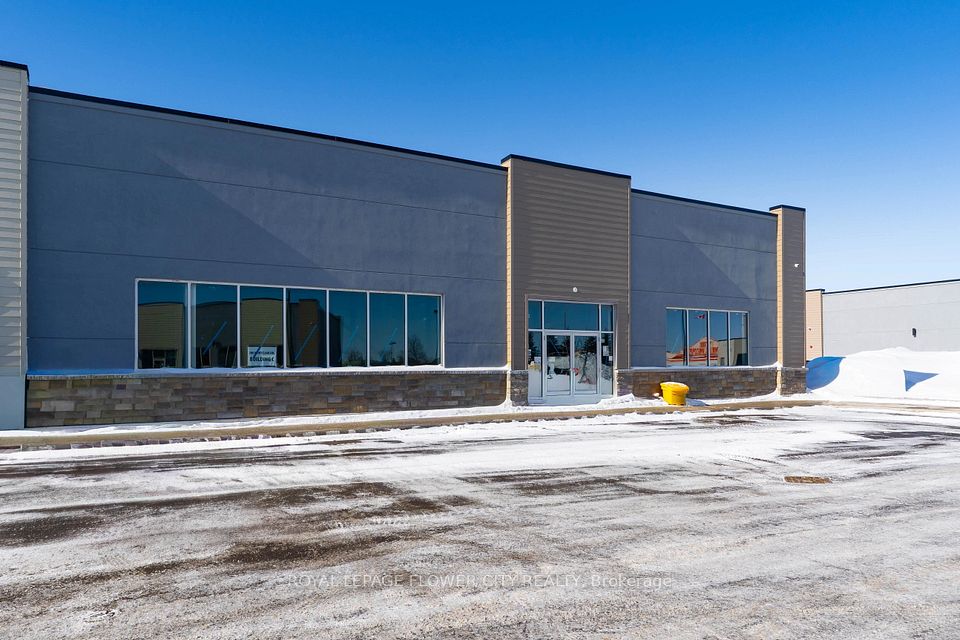 200 Montclair Drive 14, Woodstock, ON N4S 9A2