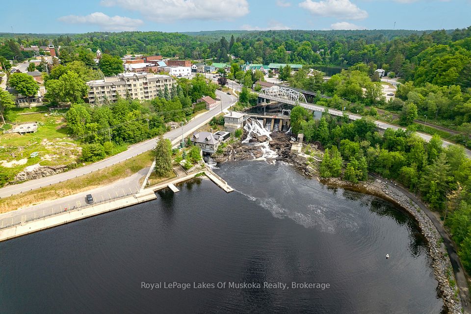 142 Ecclestone Drive 10, Bracebridge, ON P1L 1G6 at 142 Ecclestone Drive 10, Bracebridge, ON P1L 1G6, Bracebridge, ON, P1L 1G6