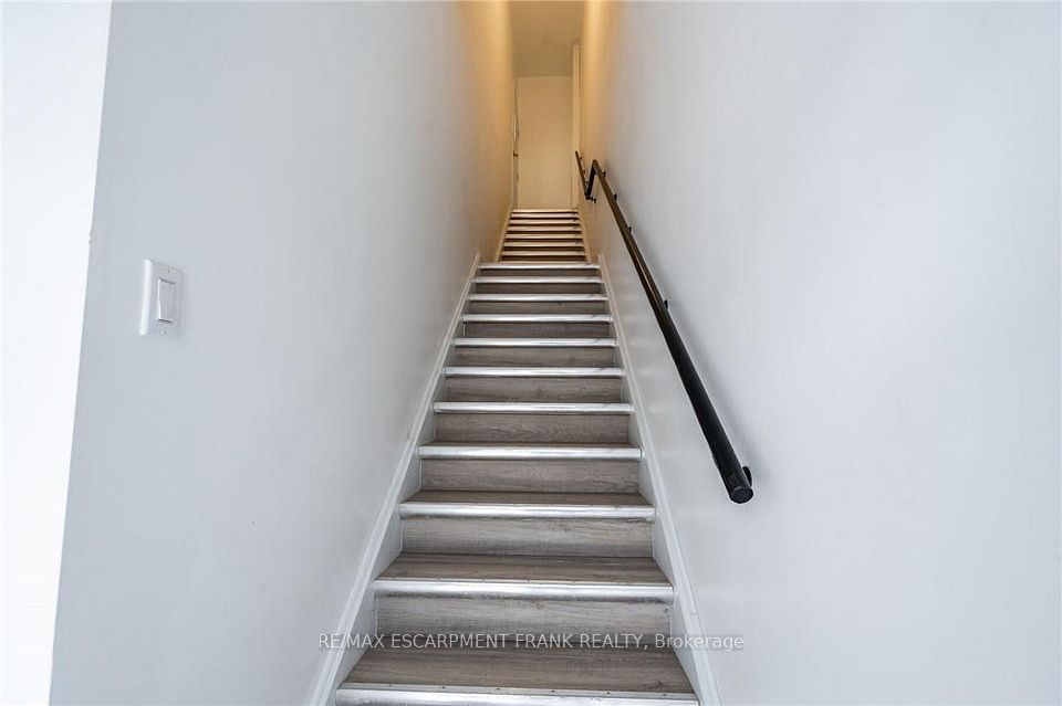 135 JAMES Street N 2, Hamilton, ON L8R 2K8