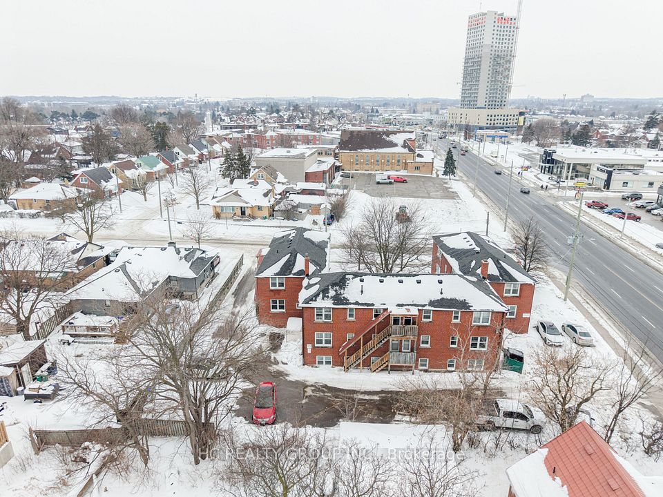 10-14 Rosedale Avenue, Kitchener, ON N2H 1J3