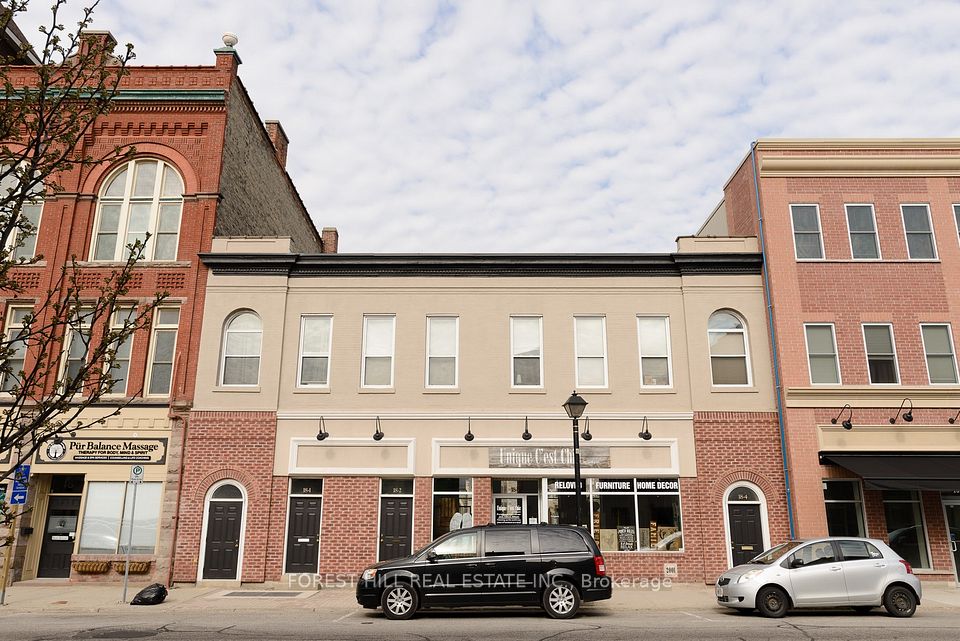 Att/Row/Townhouse at 18 Water Street N 1, Cambridge, ON N1R 3B1, Cambridge