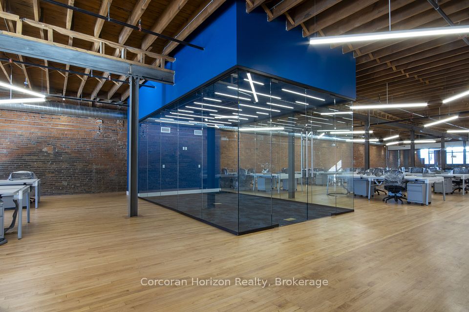 59 KING Street E 400, Hamilton, ON L8N 1A5