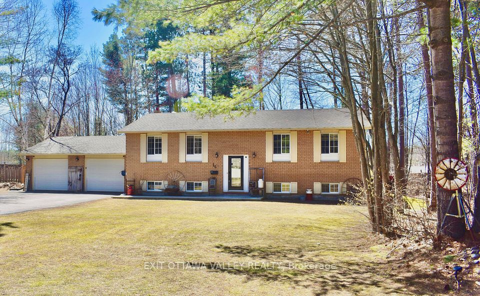 16 Heritage Drive, Petawawa, ON K8H 3J3 at 16 Heritage Drive, Petawawa, ON K8H 3J3, Petawawa, ON, K8H 3J3