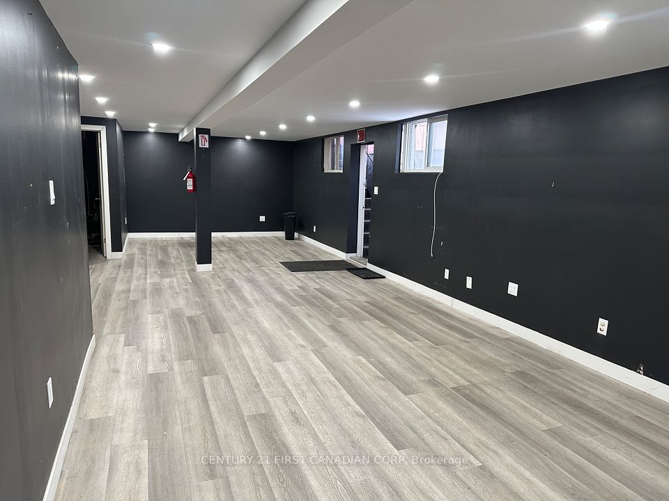 2479 Main Street S 4, London South, ON N6P 1P9