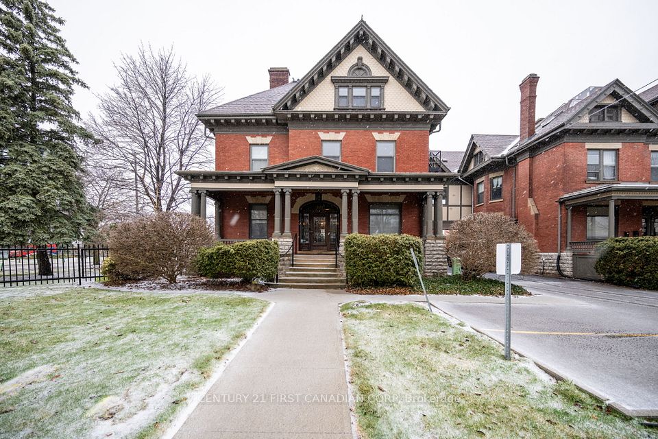 410 Queens Avenue 2, London East, ON N6B 1X9