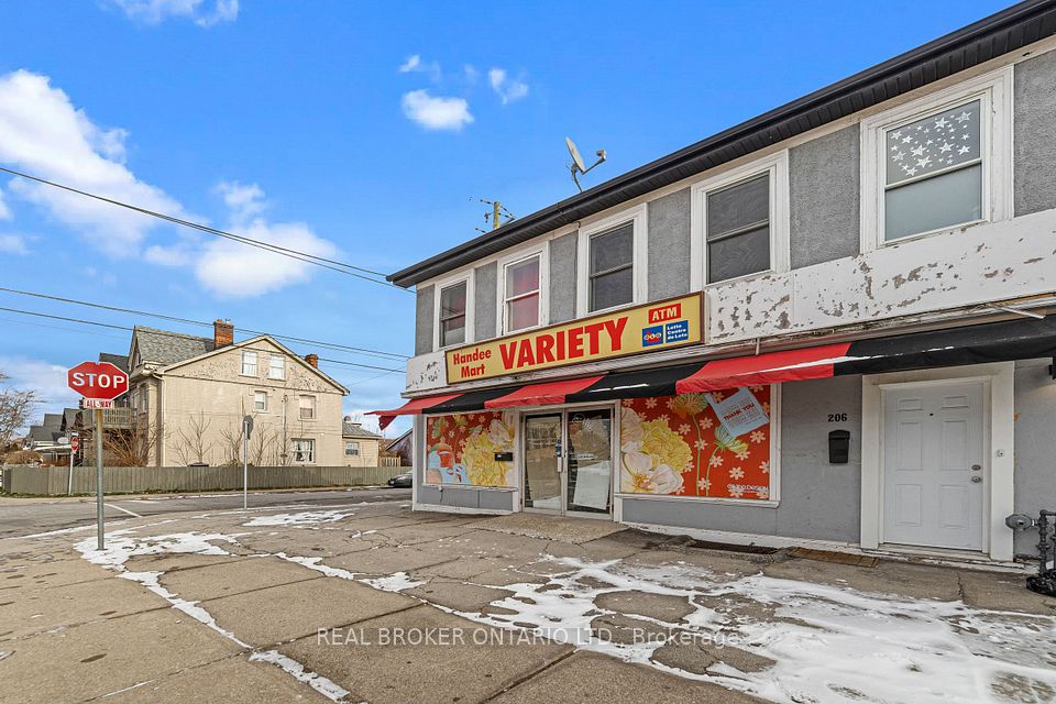 208 Mary Street, Hamilton, ON L8L 4V8