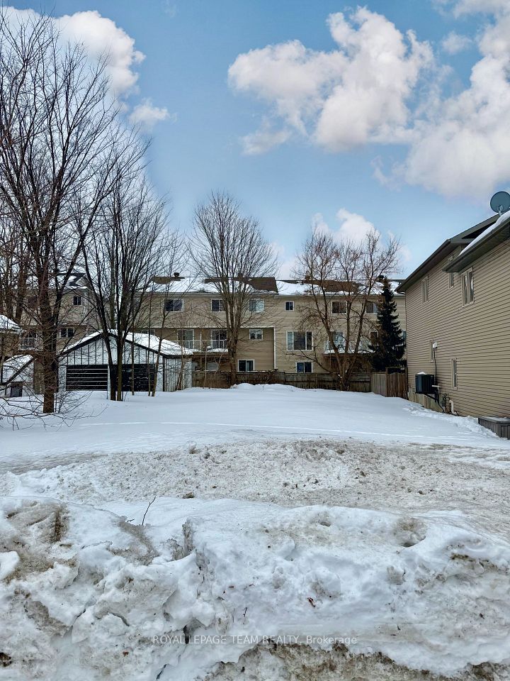 1138-1140 Snow Street, Cyrville - Carson Grove - Pineview, ON K1J 7R6 at 1138-1140 Snow Street, Cyrville - Carson Grove - Pineview, ON K1J 7R6, Cyrville - Carson Grove - Pineview, ON, K1J 7R6