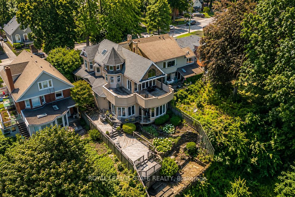 91 Mountain Park Avenue, Hamilton, ON L9A 1A1 at 91 Mountain Park Avenue, Hamilton, ON L9A 1A1, Hamilton, ON, L9A 1A1