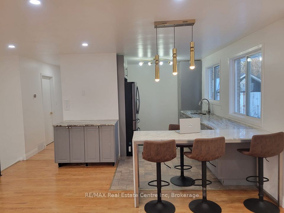 Detached at 308 Paisley Road, Guelph, ON N1H 2P9, Guelph