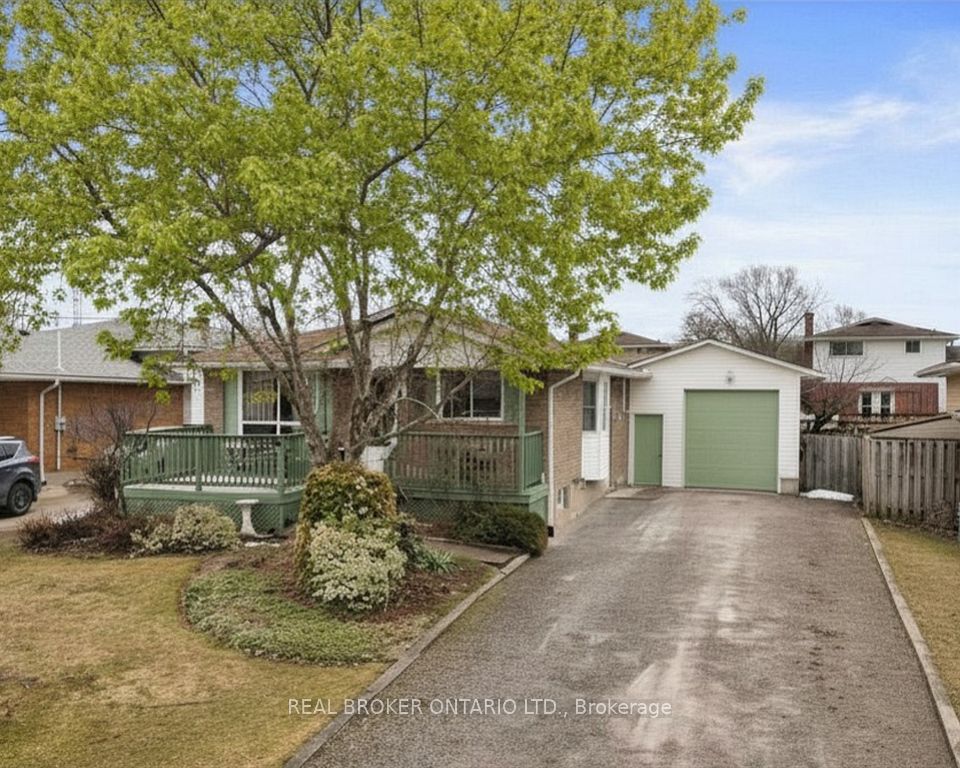 20 Brackencrest Road, St. Catharines, ON L2P 3K8 at 20 Brackencrest Road, St. Catharines, ON L2P 3K8, St. Catharines, ON, L2P 3K8