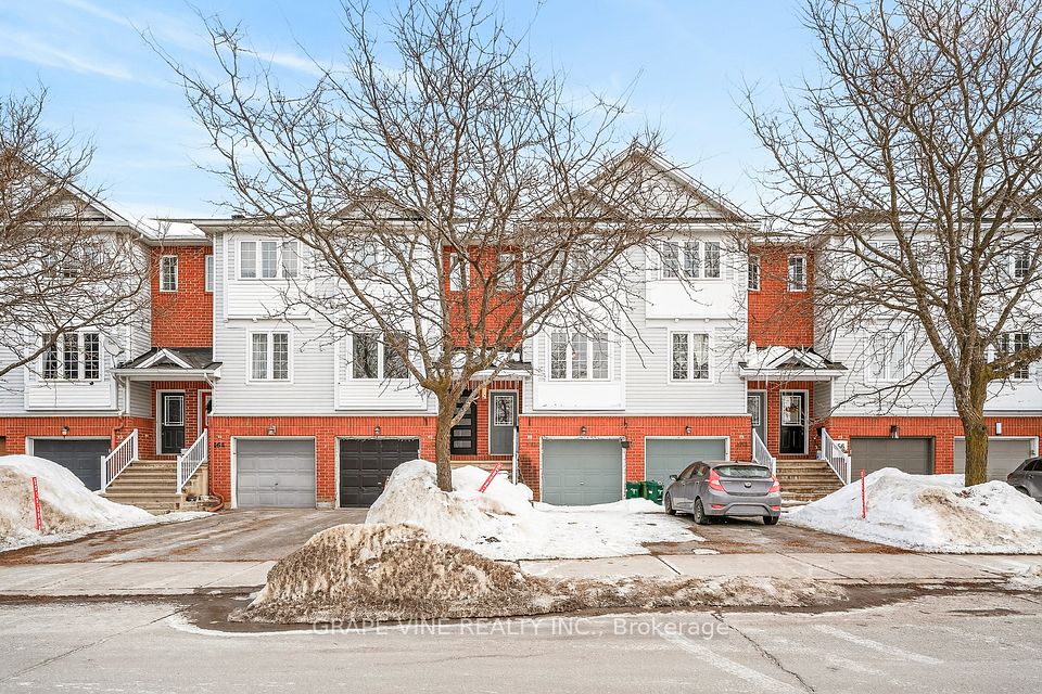 460 Seyton Drive, Bells Corners and South to Fallowfield, ON K2H 1G2 at 460 Seyton Drive, Bells Corners and South to Fallowfield, ON K2H 1G2, Bells Corners and South to Fallowfield, ON, K2H 1G2