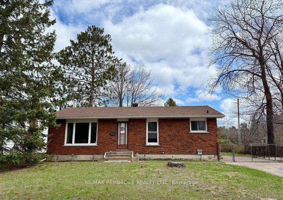 114 Hemlock Street, Petawawa, ON K8H 3C2 at 114 Hemlock Street, Petawawa, ON K8H 3C2, Petawawa, ON, K8H 3C2