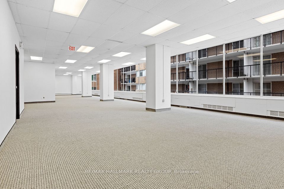 225 Metcalfe Street 312, Ottawa Centre, ON K2P 1P9