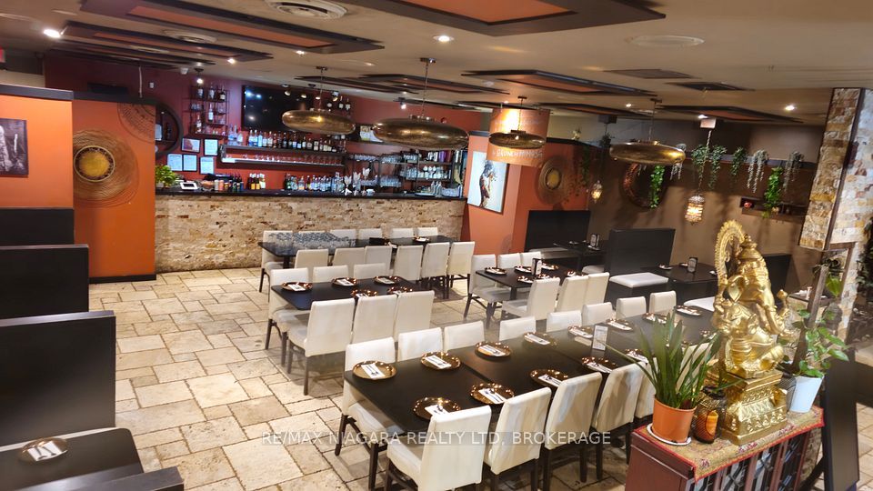 5993 Stanley Avenue, Niagara Falls, ON L2G 3Y2