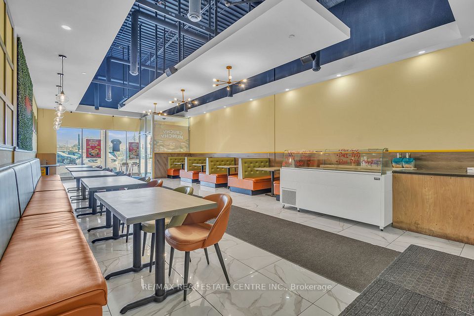 5 Manitou Drive 106B, Kitchener, ON N2C 2J6