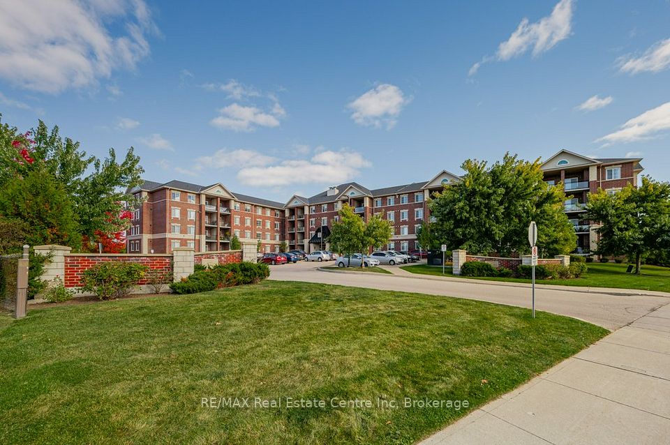 Condo Apartment at 1440 GORDON Street 113, Guelph, ON N1L 1C8, Guelph
