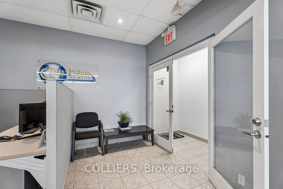 1040 South Service Road 201, Hamilton, ON L8E 5E3