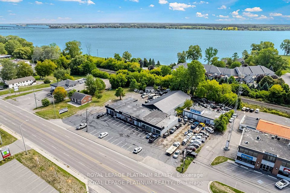 481 Dundas Street W 4, Belleville, ON K8P 1B6