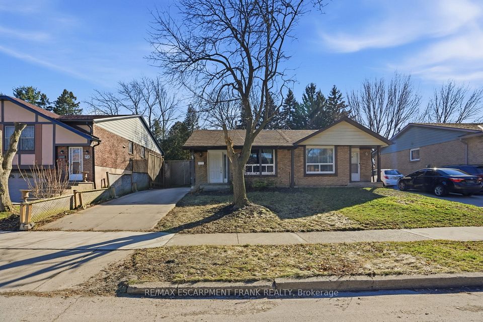 Semi-Detached  at 94 WENDOVER Drive, Hamilton, ON L9C 5X5, Hamilton