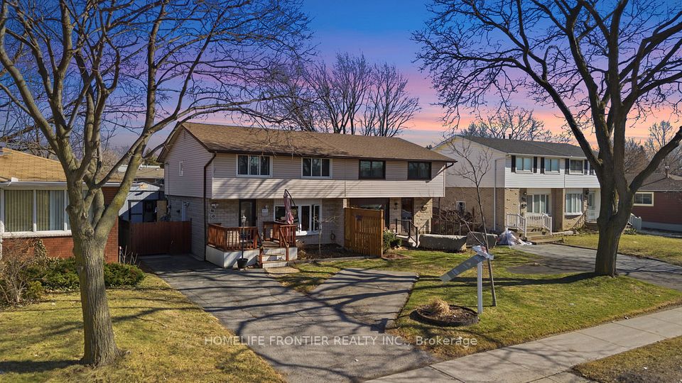 Semi-Detached  at 977 Upper Wellington Street, Hamilton, ON L9A 3S4, Hamilton