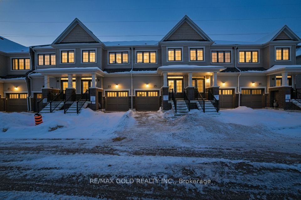 Att/Row/Townhouse at 35 Radium Common, Cambridge, ON N1R 5S2, Cambridge