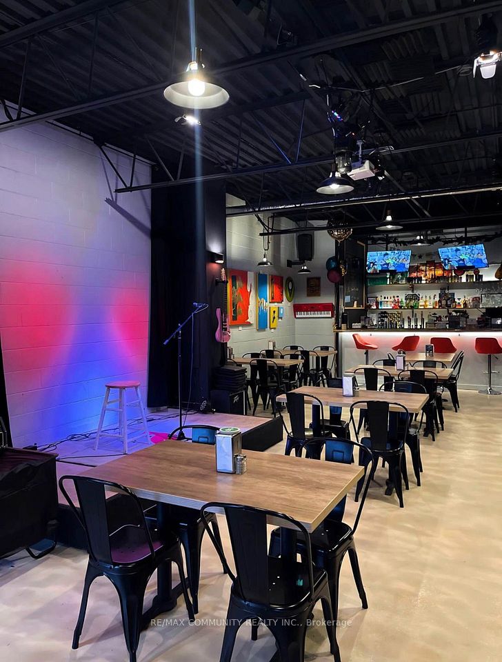 56 Quinte Street 2, Quinte West, ON K8V 3S9