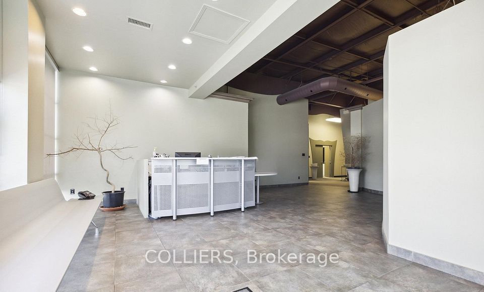 555 Barton Street, Hamilton, ON L8E 5S1