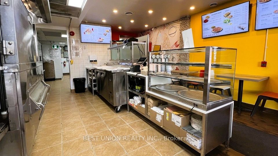 258 King Street North Street N 1, Waterloo, ON N2J 2Y9