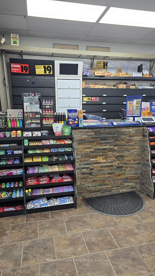 543 Speedvale Avenue E B, Guelph, ON N1E 1P9