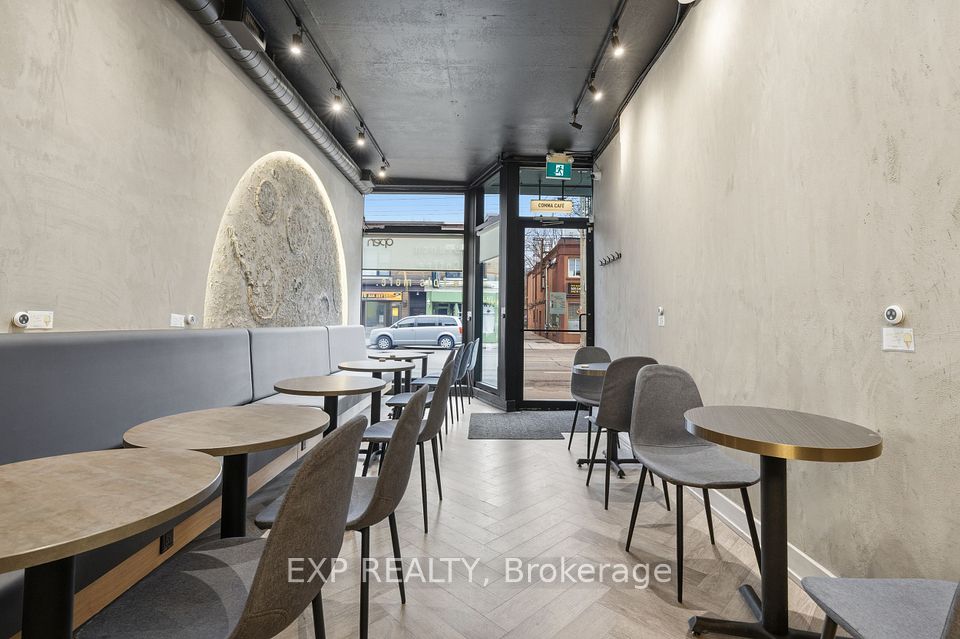 301 Barton Street E, Hamilton, ON L8L 2X4