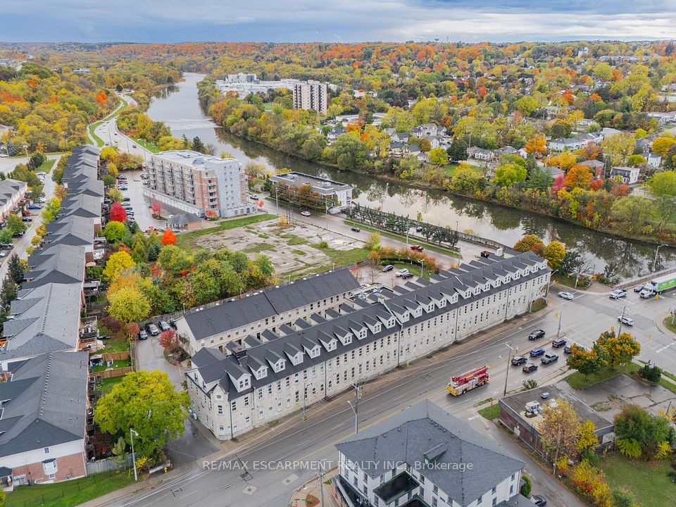 Condo Apartment at 25 Concession Street 201, Cambridge, ON N1R 2G6, Cambridge