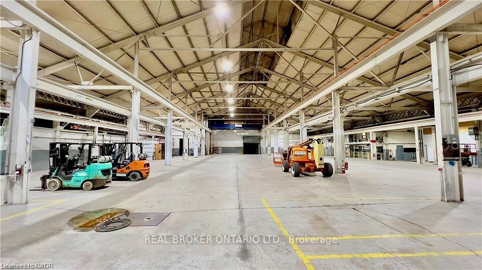 243 Queen Street N, Hamilton, ON L8R 3N6