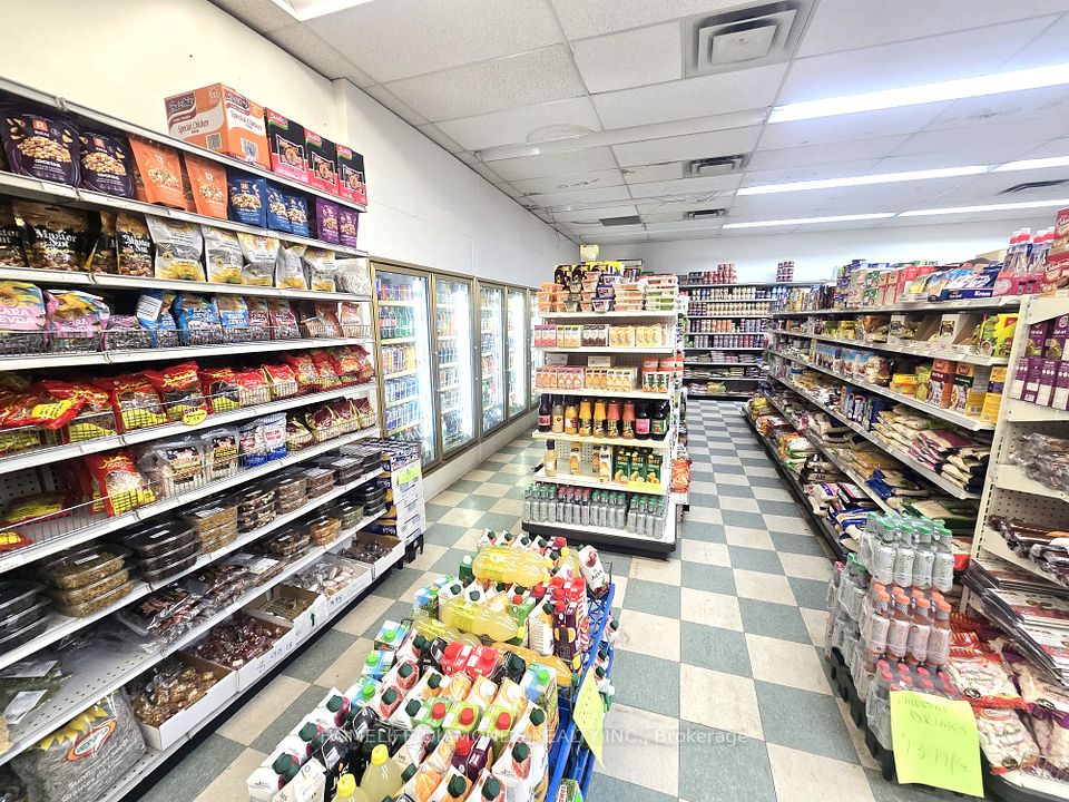 1120 UPPER SHERMAN Avenue, Hamilton, ON L8W 3W1