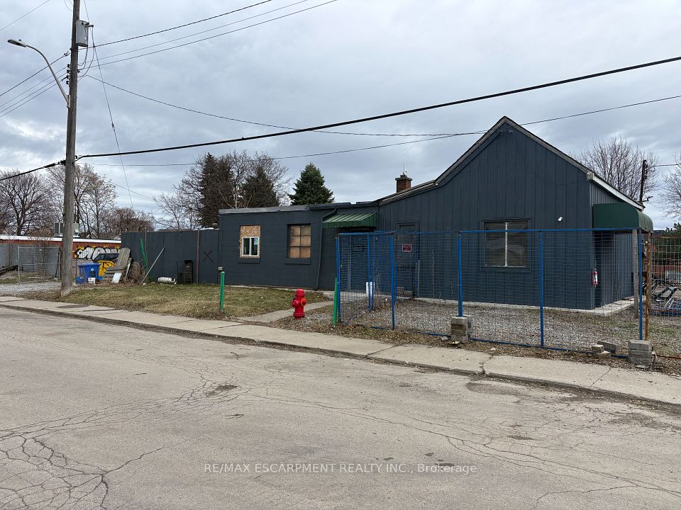 150 Princess Street, Hamilton, ON L8L 3L3
